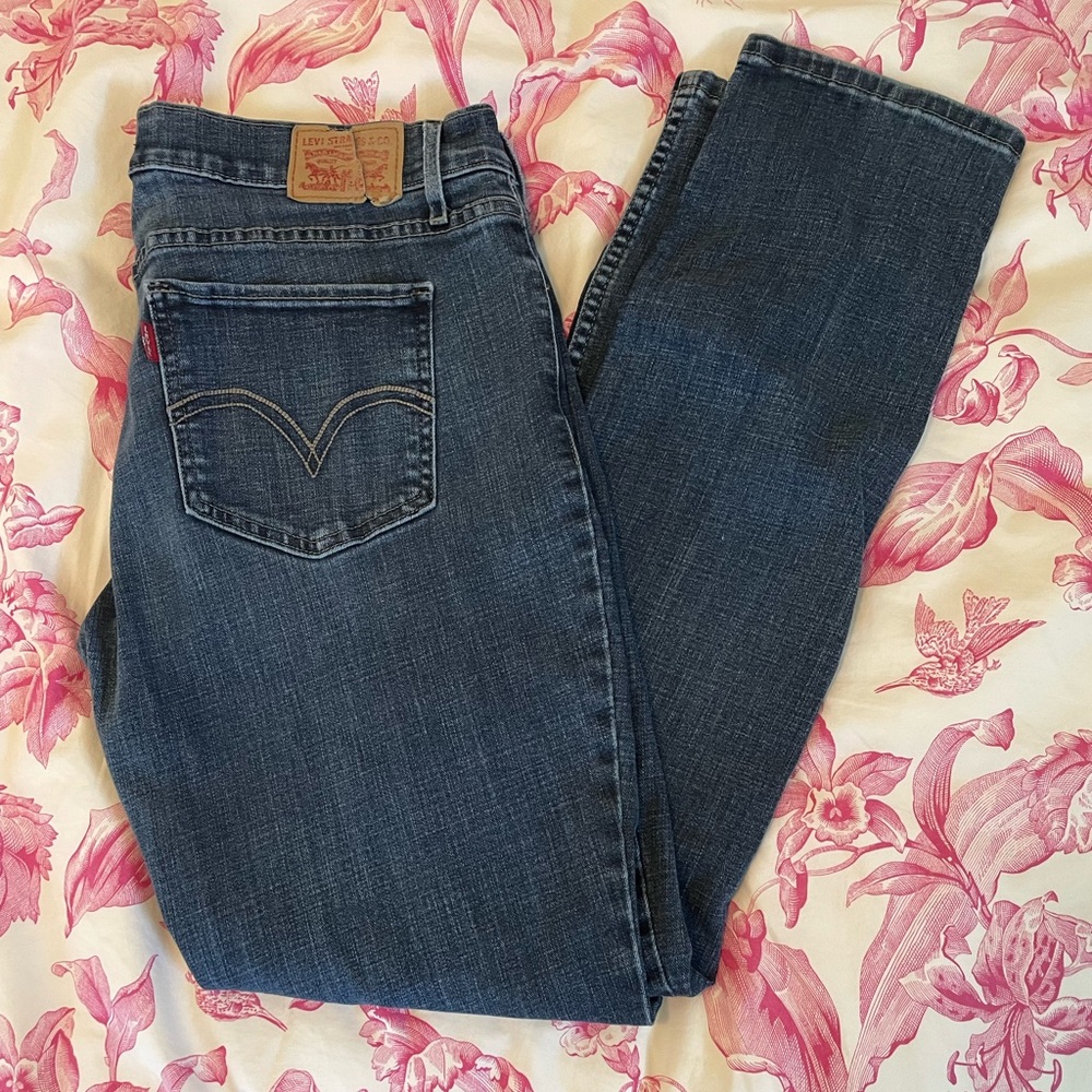 👖 Levi’s 524 Skinny Jeans for Women 👖